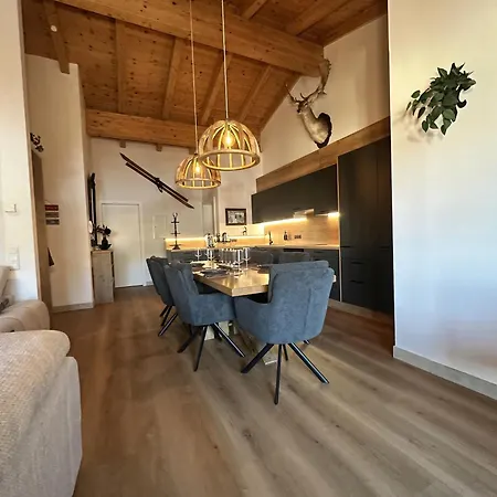 Penthouse Mountain A24 By Alpinresort דירה *