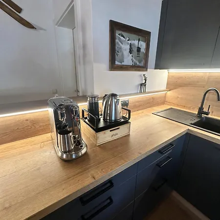 Penthouse Mountain A24 By Alpinresort קפרון