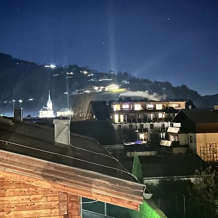 Penthouse Mountain A24 By Alpinresort דירה קפרון